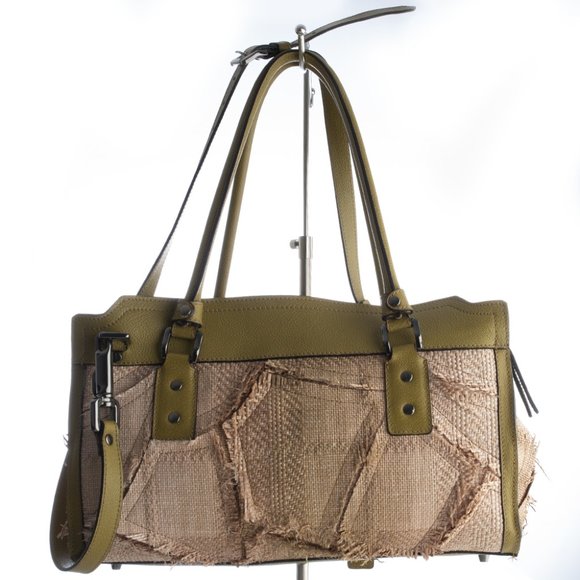 Runway! Burberry Raffia Purse / Bag - Picture 4 of 16